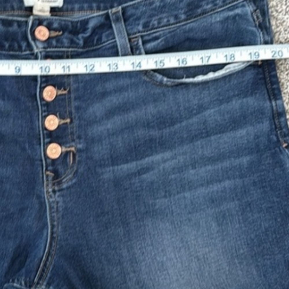 High Rise Button-fly Super Skinny M Jeans - Picture 5 of 8